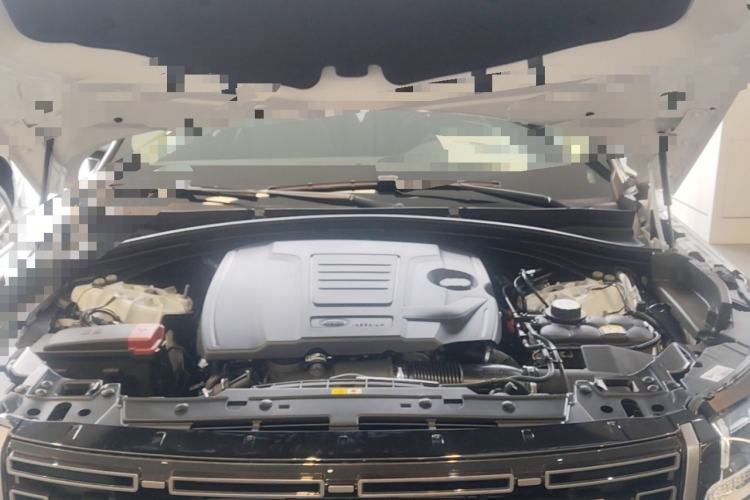 Used Land Rover Range Velar 2024 S Model Engine Bay