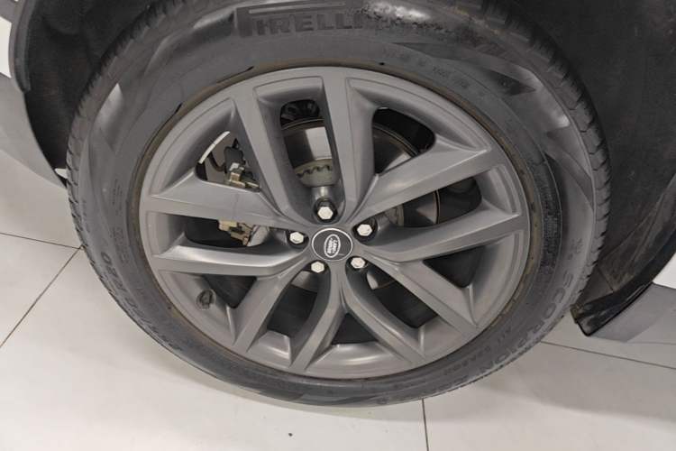 Used Land Rover Range Velar 2024 Dynamic SE Exterior 5