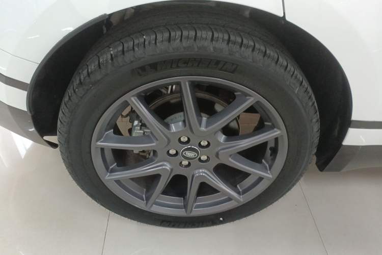 Used Land Rover Range Velar 2024 Dynamic HSE Exterior 5