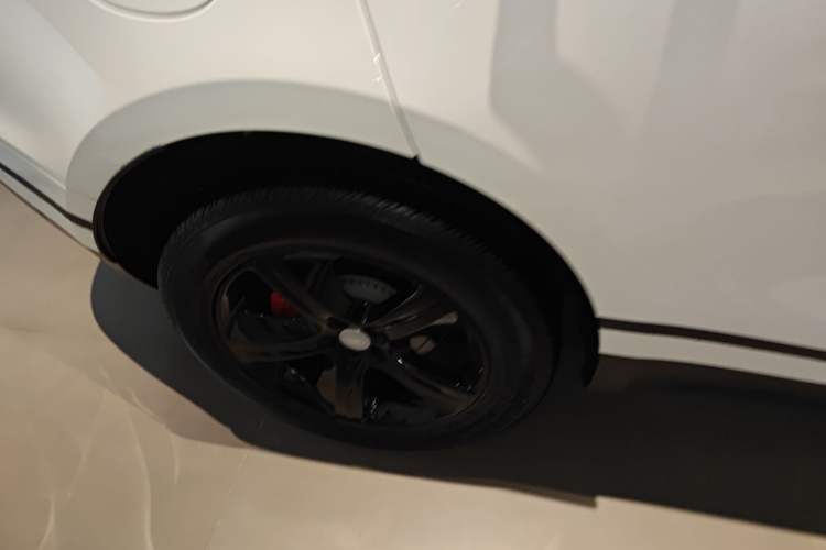 Used Land Rover Range Velar 2024 S Model Exterior 5