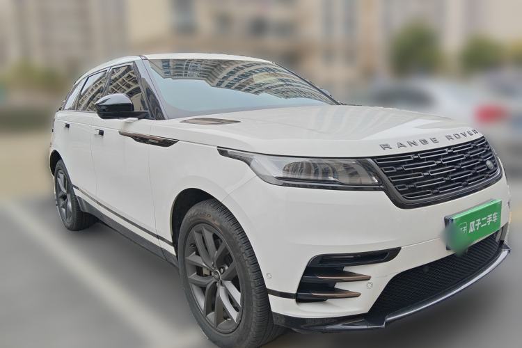 Used Land Rover Range Velar 2024 Dynamic SE Front Right 45 Deg