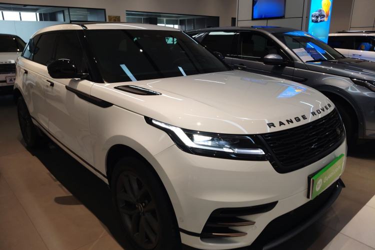 Used Land Rover Range Velar 2024 Dynamic SE Front Right 45 Deg