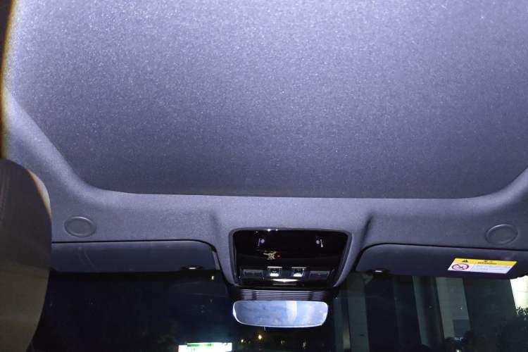 Used Land Rover Range Velar 2024 Dynamic SE Headliner