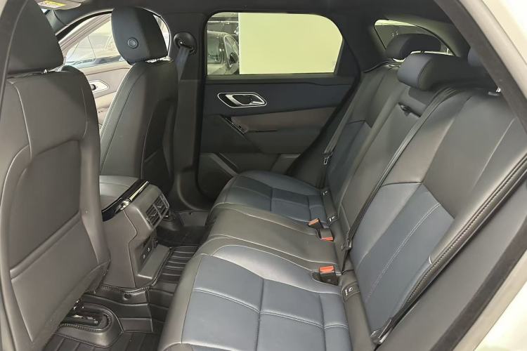 Used Land Rover Range Velar 2024 Dynamic SE Interior 10