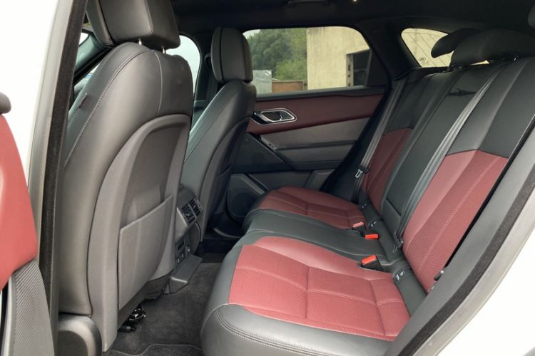 Used Land Rover Range Velar 2024 Dynamic HSE Interior 3