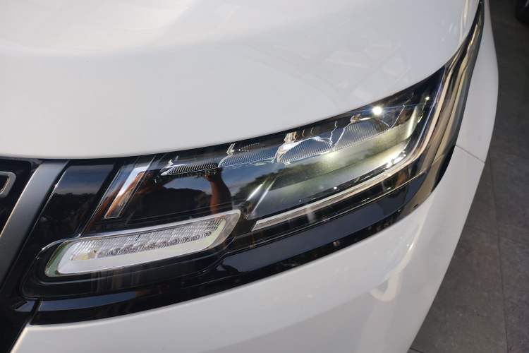 Used Land Rover Range Velar 2024 S Model Left Front Headlight