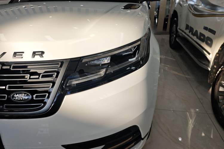 Used Land Rover Range Velar 2024 Dynamic SE Left Front Headlight