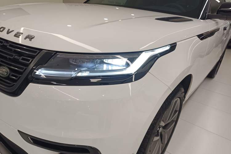 Used Land Rover Range Velar 2024 Dynamic SE Left Front Headlight