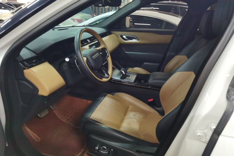 Used Land Rover Range Velar 2024 Dynamic HSE Left Front Seat