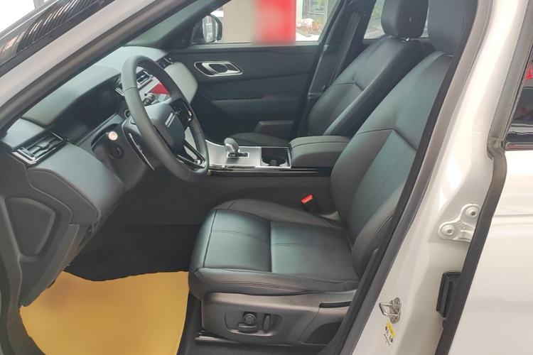 Used Land Rover Range Velar 2024 Dynamic SE Left Front Seat