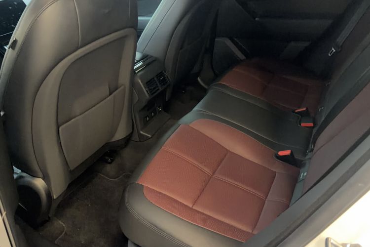 Used Land Rover Range Velar 2024 Dynamic HSE Left Rear Seat