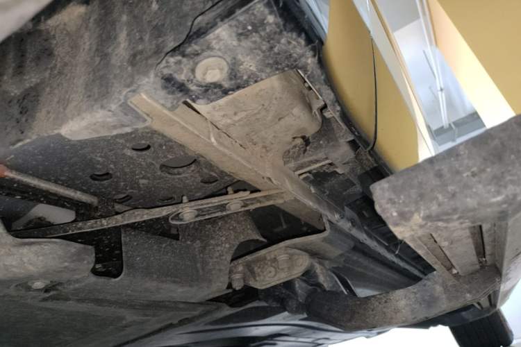 Used Land Rover Range Velar 2024 Dynamic SE Left Side Sill