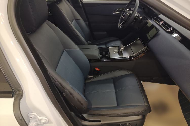 Used Land Rover Range Velar 2024 Dynamic SE Right Front Seat