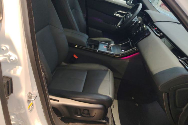 Used Land Rover Range Velar 2024 Dynamic SE Right Front Seat