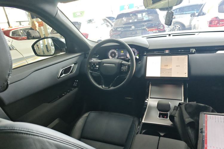 Used Land Rover Range Velar 2024 Dynamic SE Steering Wheel