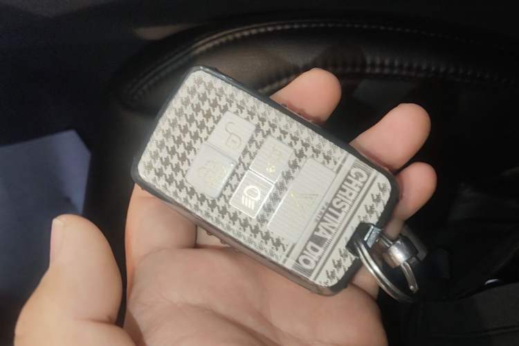 Used Land Rover Range Velar 2024 S Model Vehicle Key