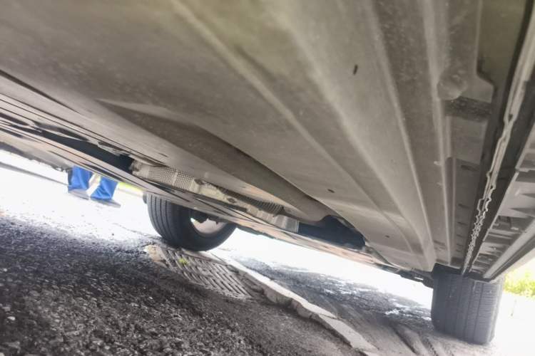 Used Land Rover Range Velar 2025 Dynamic SE Chassis Rear Right
