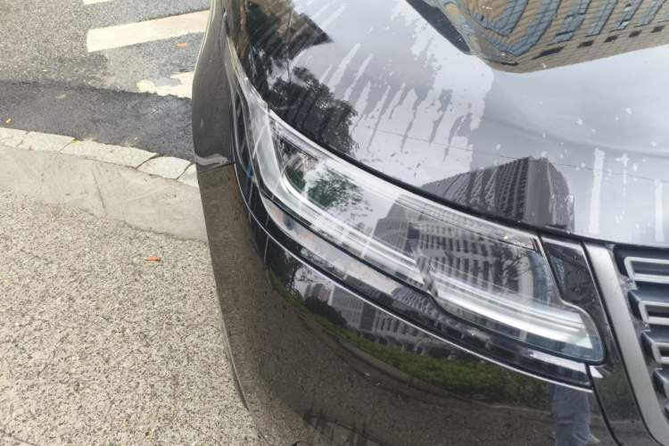 Used Land Rover Range Velar 2025 Dynamic SE Right Front Headlight