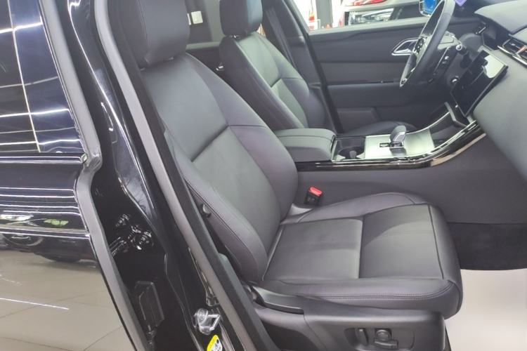Used Land Rover Range Velar 2025 Dynamic SE Right Front Seat