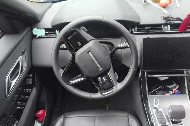Used Land Rover Range Velar 2025 Dynamic SE Steering Wheel