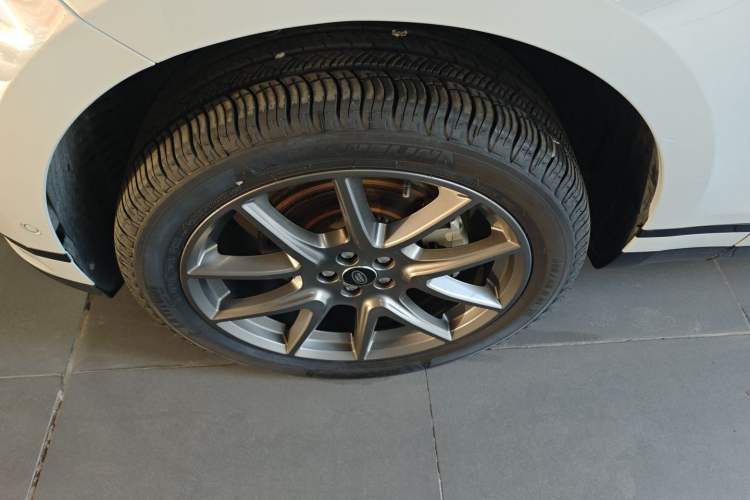 Used Land Rover Range Velar 2025 Dynamic HSE Exterior 7