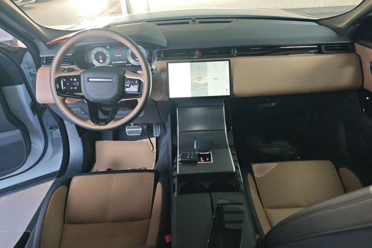 Used Land Rover Range Velar 2025 Dynamic HSE Interior 2