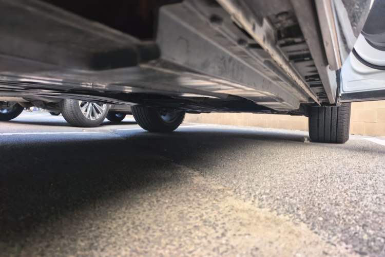 Used Land Rover Range Velar 2025 Dynamic SE Chassis Rear Right