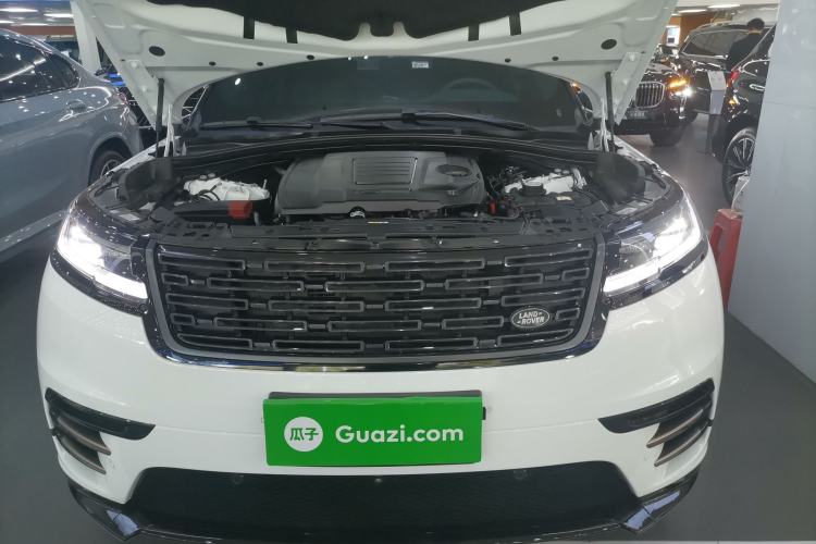 Used Land Rover Range Velar 2025 Dynamic SE Engine Bay