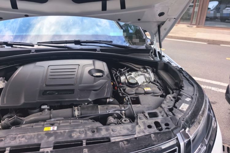 Used Land Rover Range Velar 2025 Dynamic SE Engine Bay Left