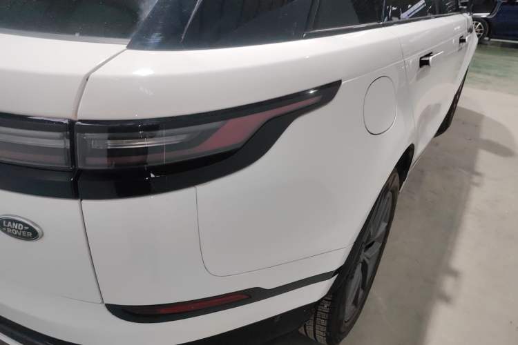 Used Land Rover Range Velar 2025 Dynamic SE Exterior 3