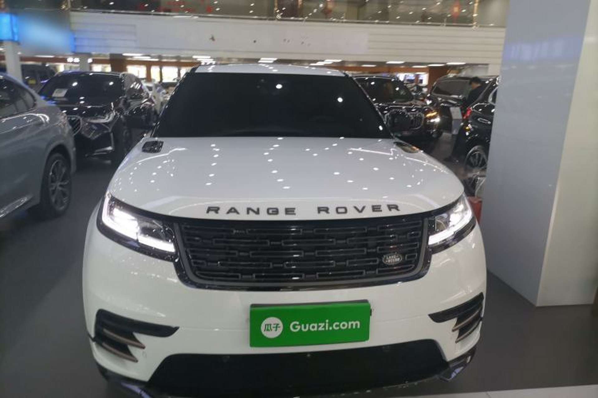 Used Land Rover Range Velar 2025 Dynamic SE Front