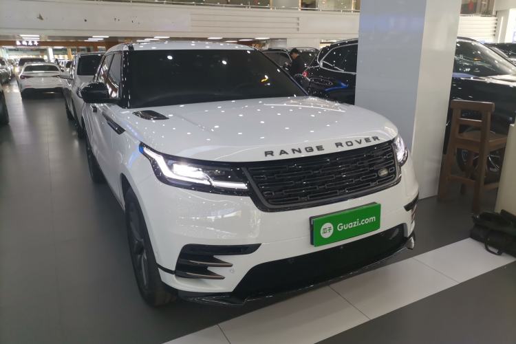 Used Land Rover Range Velar 2025 Dynamic SE Front Right 45 Deg