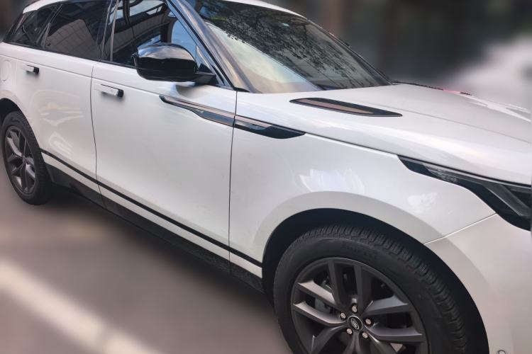 Used Land Rover Range Velar 2025 Dynamic SE Front Right 45 Deg