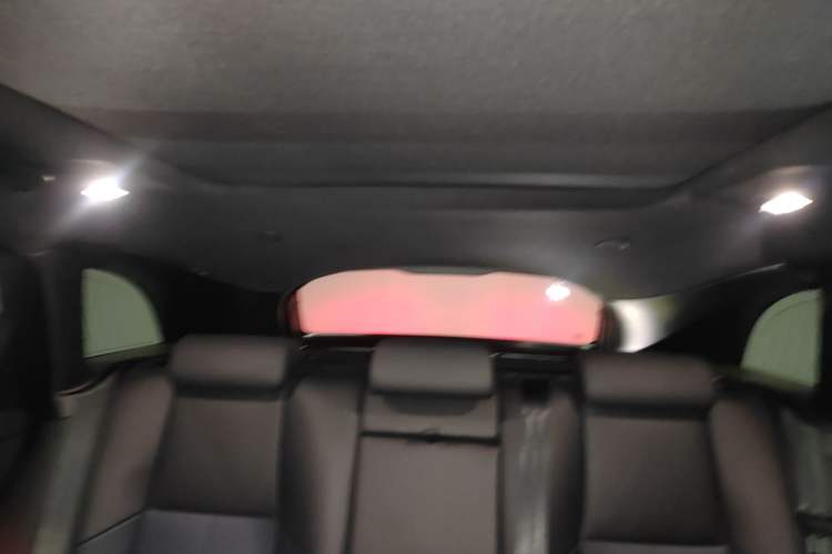 Used Land Rover Range Velar 2025 Dynamic SE Headliner