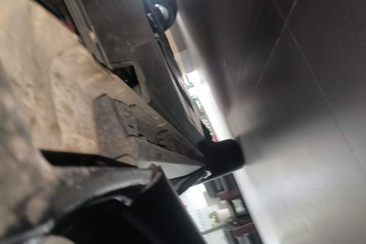 Used Land Rover Range Velar 2025 Dynamic SE Right Side Sill