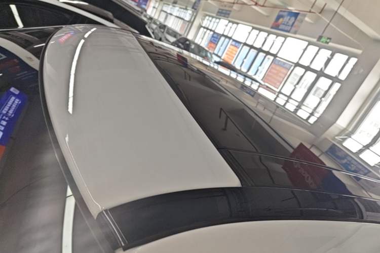 Used Land Rover Range Velar 2025 Dynamic SE Roof