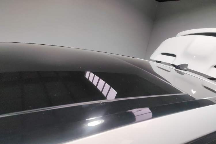 Used Land Rover Range Velar 2025 Dynamic SE Roof