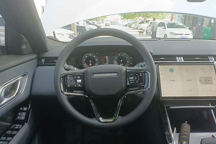 Used Land Rover Range Velar 2026 250 PS S Steering Wheel