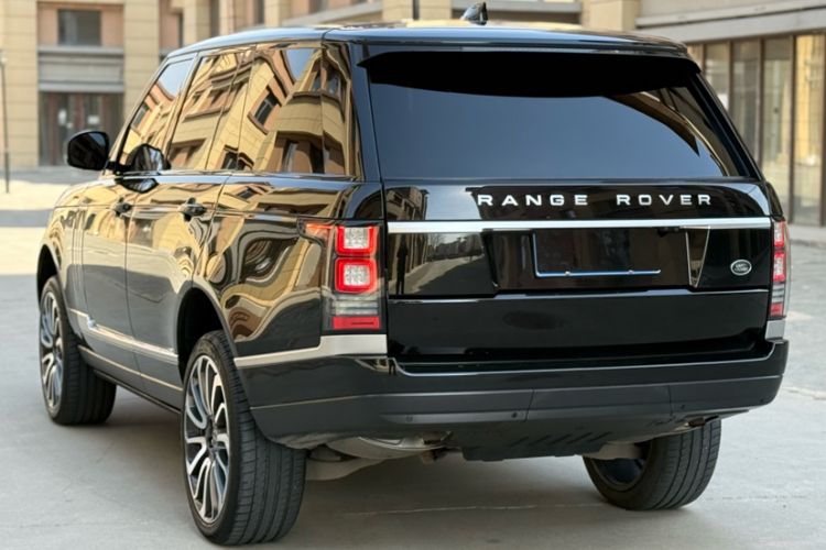 Used Land Rover Range Vogue  Exterior 2