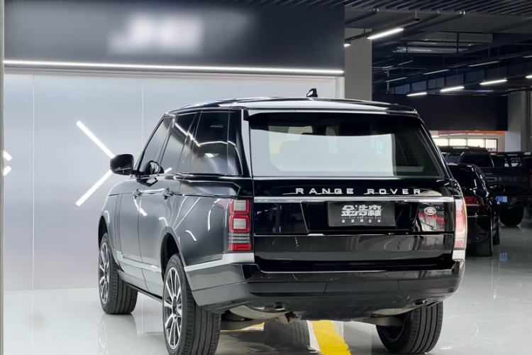 Used Land Rover Range Vogue  Exterior 3