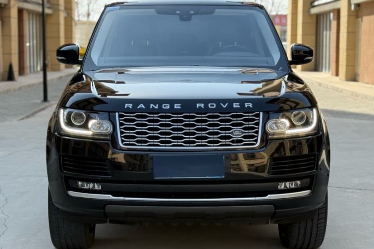 Used Land Rover Range Vogue  Exterior 4