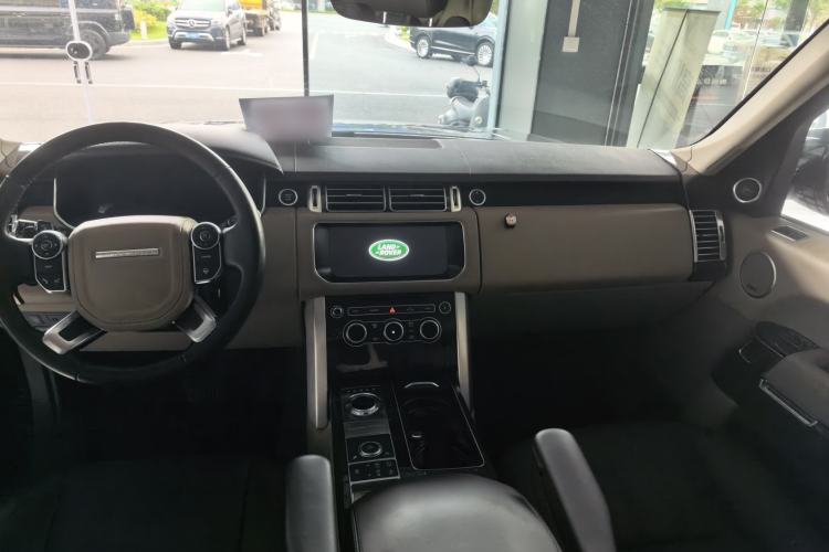 Used Land Rover Range Vogue  Interior 2