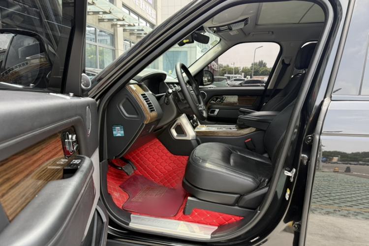 Used Land Rover Range Vogue  Interior 3