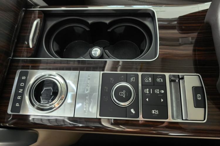 Used Land Rover Range Vogue  Interior 8