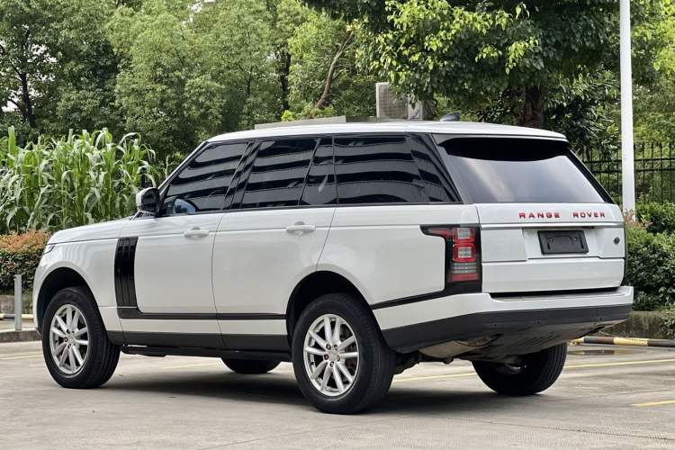 Used Land Rover Range Vogue  Exterior 3