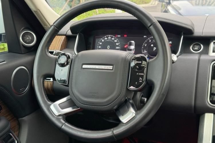 Used Land Rover Range Vogue  Interior 2