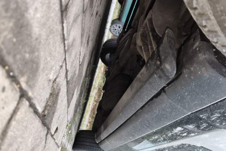 Used Land Rover Range Vogue  Chassis Front Left