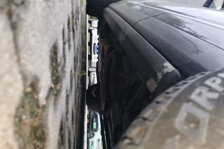 Used Land Rover Range Vogue  Chassis Rear Left