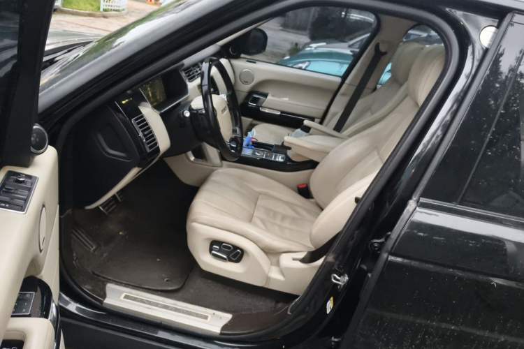 Used Land Rover Range Vogue  Driver Seat