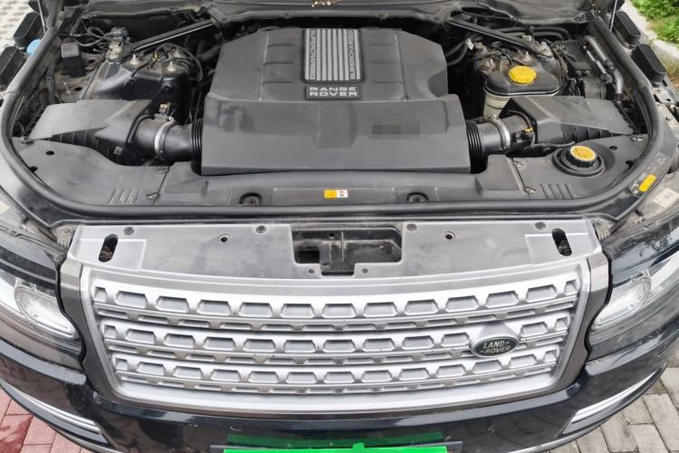 Used Land Rover Range Vogue  Engine Bay